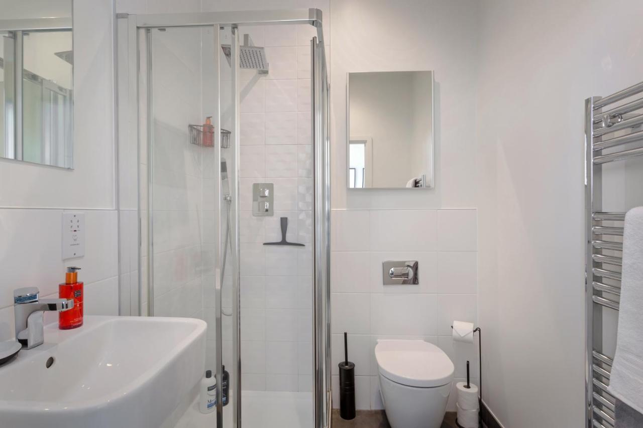 Luxury Serviced Apartments Stevenage, Hertfordshire エクステリア 写真