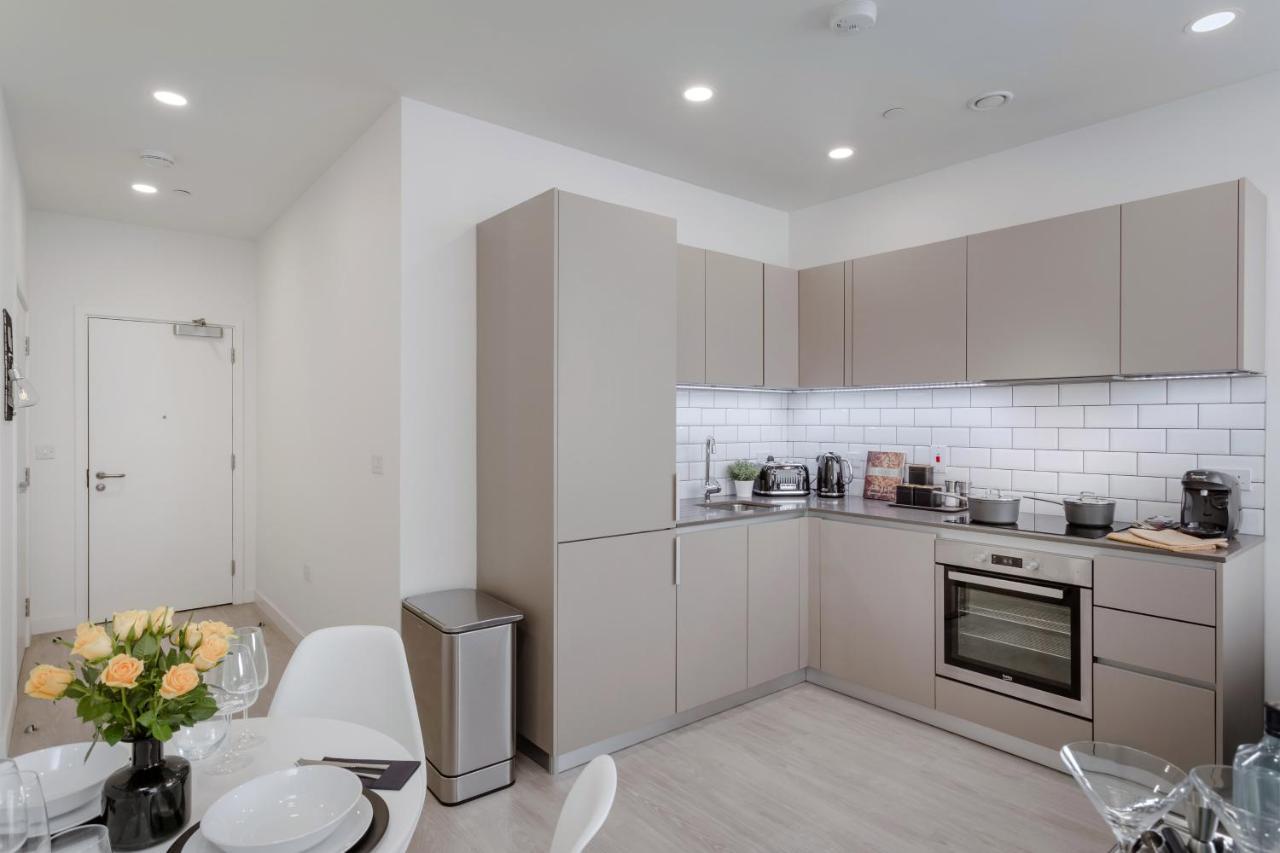 Luxury Serviced Apartments Stevenage, Hertfordshire エクステリア 写真