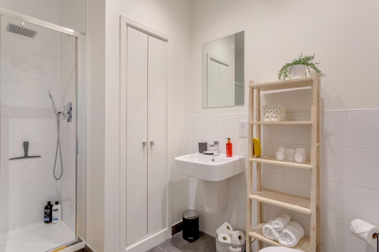 Luxury Serviced Apartments Stevenage, Hertfordshire エクステリア 写真
