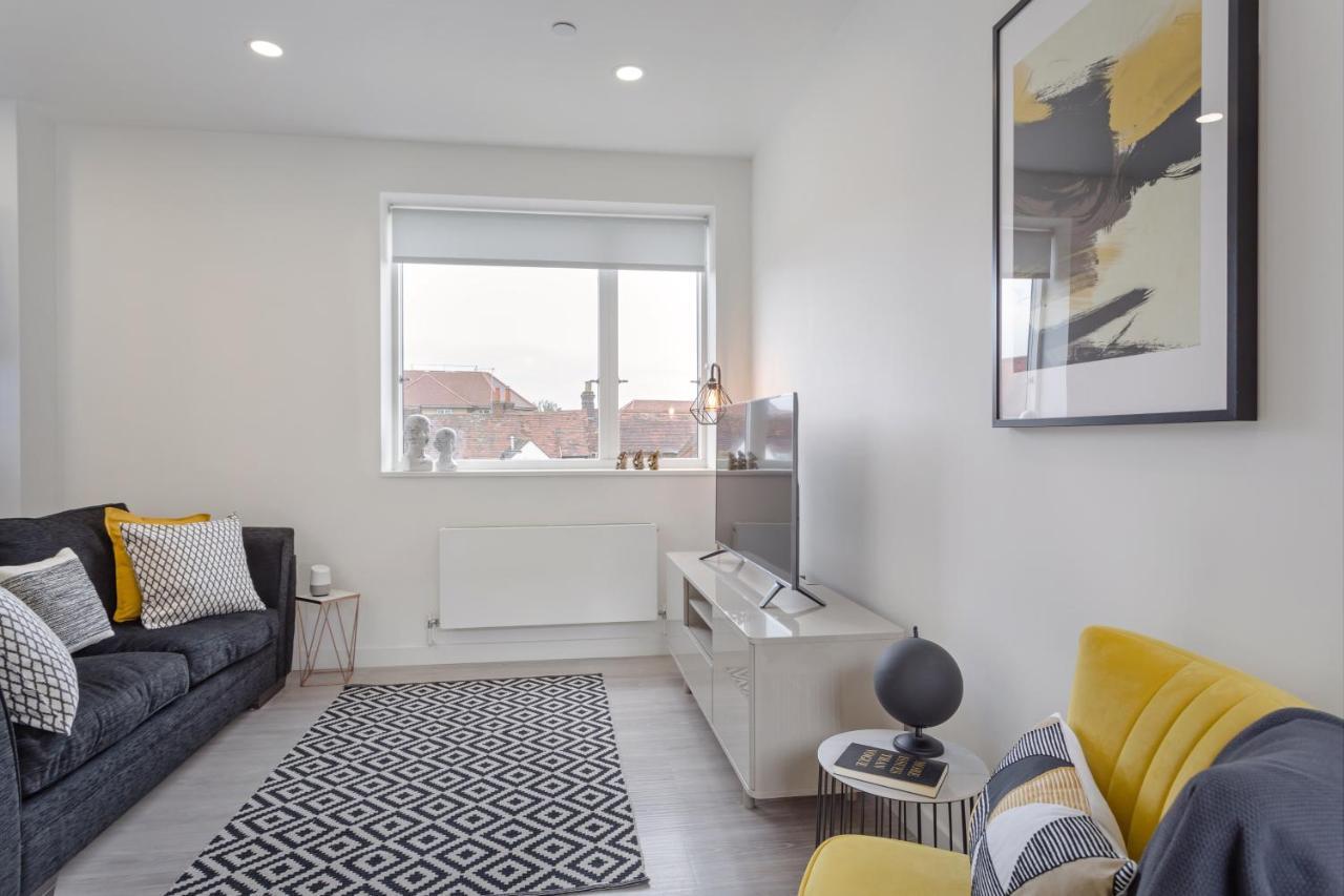 Luxury Serviced Apartments Stevenage, Hertfordshire エクステリア 写真