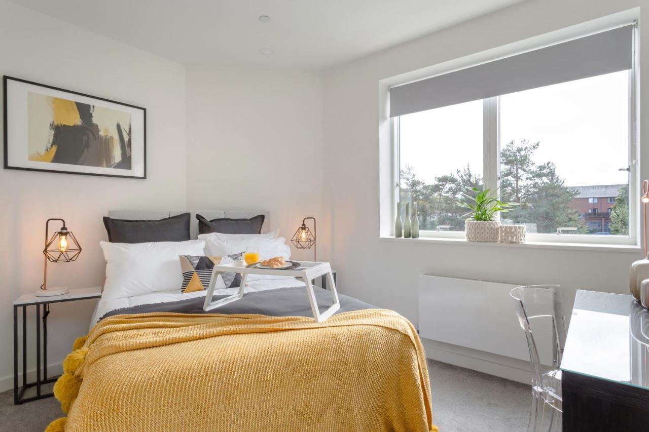 Luxury Serviced Apartments Stevenage, Hertfordshire エクステリア 写真